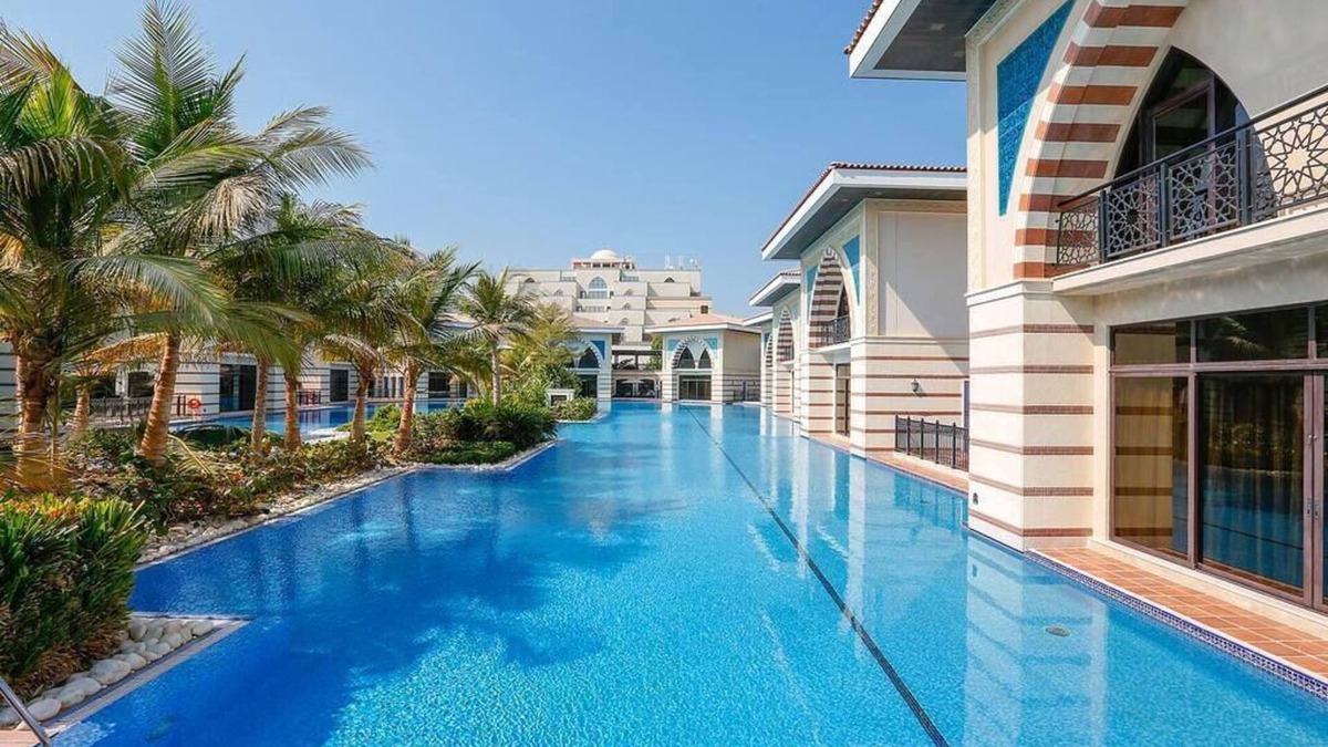 Palm Jumeirah Villa | Zabeel Saray Royal Residences Lagoon Villa