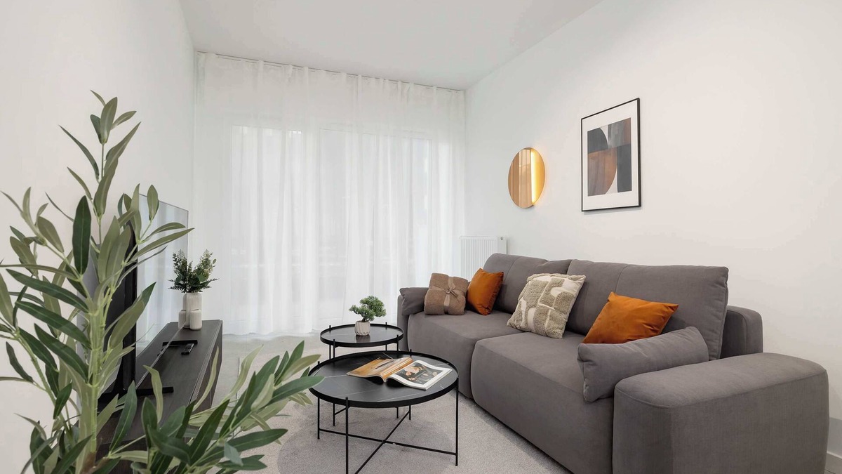 Katowice Apartment | Zabrska 15 | Stylish Apartment | Parking | Desk