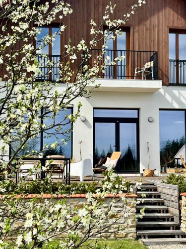 Iwkowa Bed & Breakfast | Zagroda na Pacanach