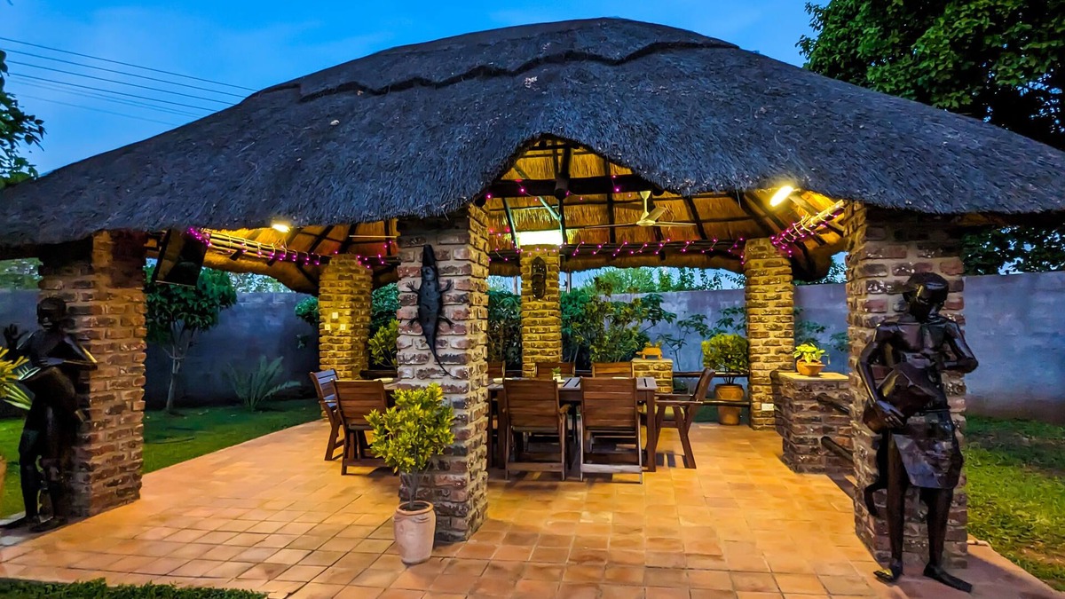 Victoria Falls Villa | Zambezi Family Lodge