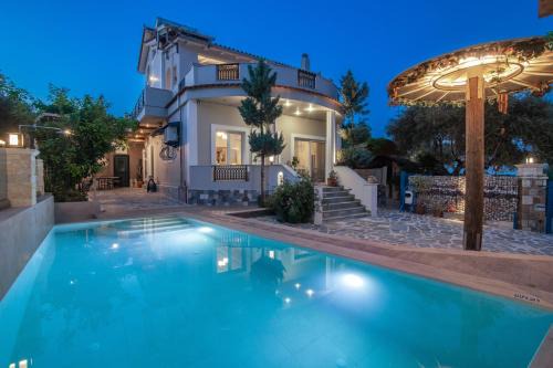 Mouzaki House | Zamor Family Villa 1