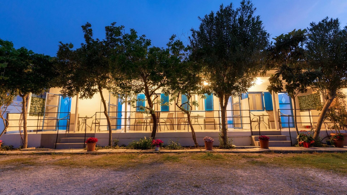 Agios Sostis Hotel | Zante Riva Studios