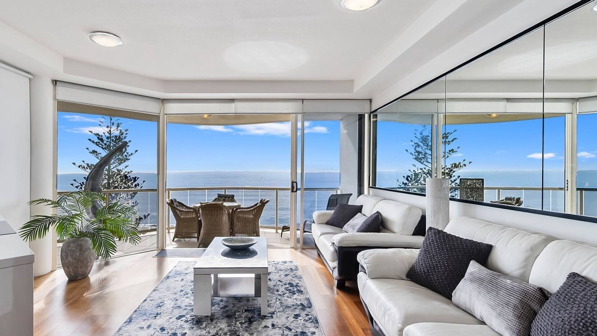 Mooloolaba Apartment | Zanzibar 1002 Ocean front Penthouse
