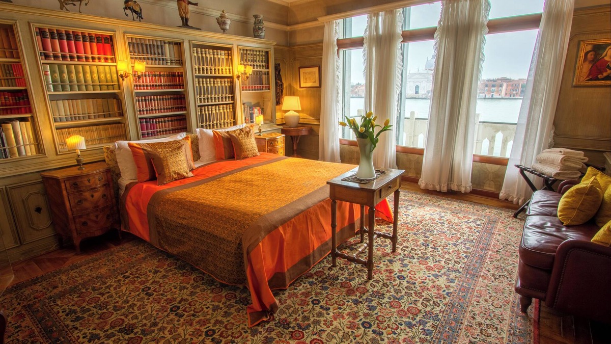 Dorsoduro Apartment | Zattere Luxury Apartment with Spectacular Views on Giudecca canal M0270420963-4