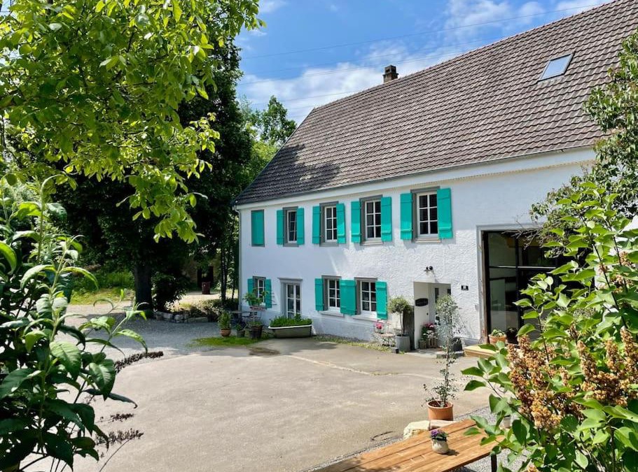 Engen House | Zauberhafte Ferienscheune im Hofgut Alte Ölmühle