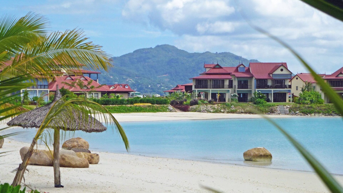 Mahe Island Condo | ZAVOKA, Eden Island: Private stair to the beach, quiet and peaceful, 2-4 guests