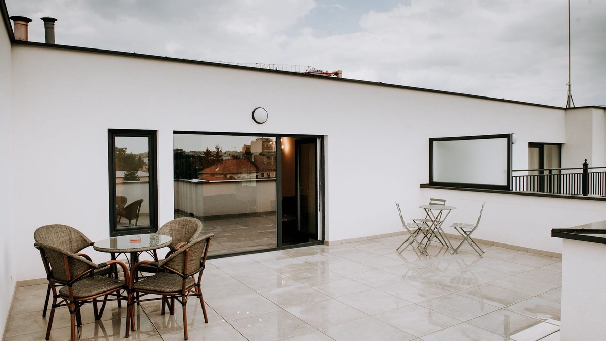 Old Town Apartment | ZEN Central Apartments