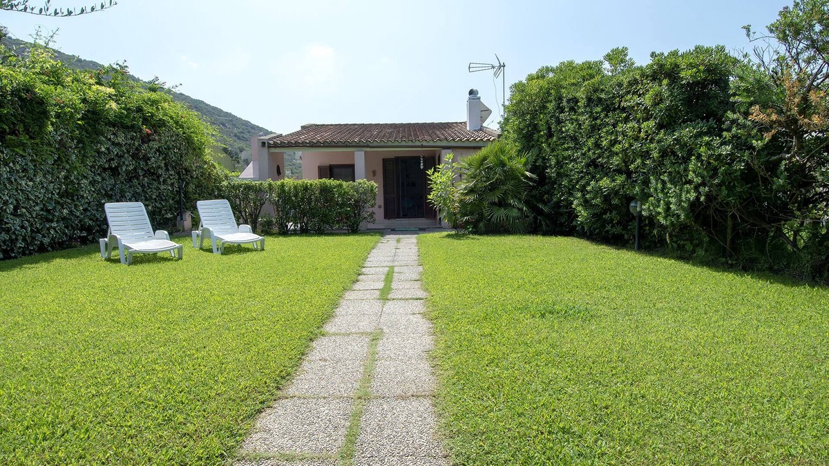 Geremeas Villa | Zen House A 500 MT. FROM THE BEACH perfect for families and couples