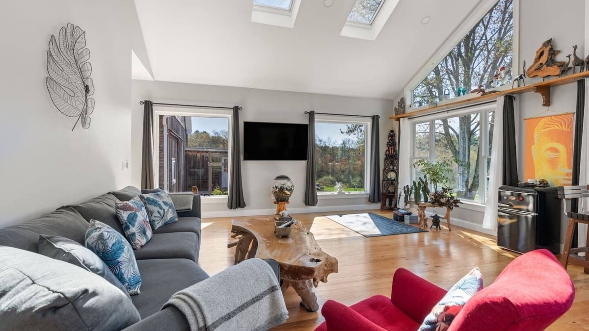 Uxbridge Apartment | Zen Inspired Private Suite with 2-mile Trail Loop