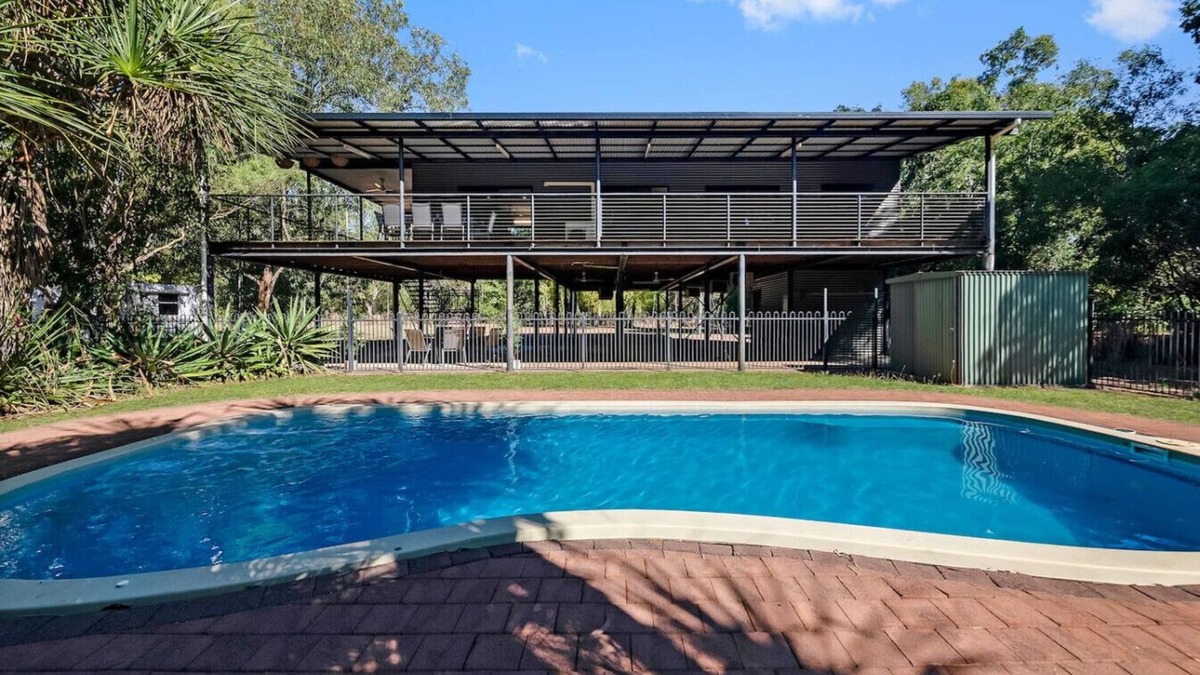 McMinns Lagoon House | Zen Pandanus Point: Pool - Backyard - Balcony