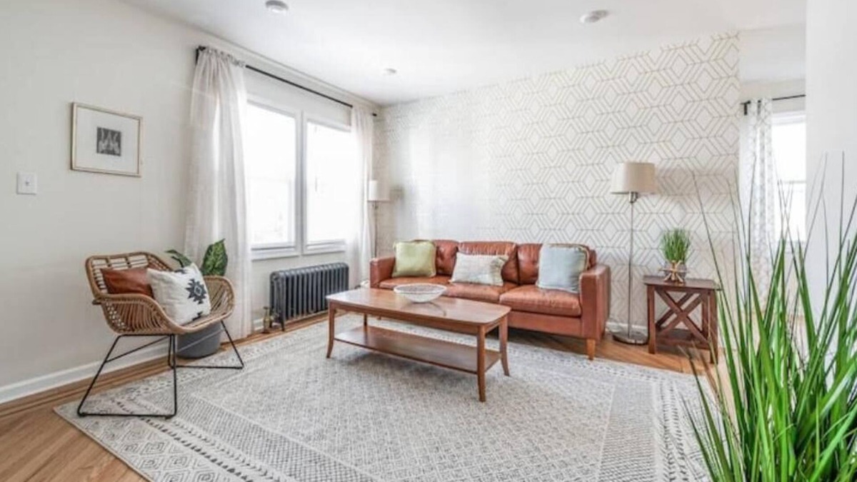 Vauxhall Apartment | Zen Spa Retreat With King Bed Near NYC train