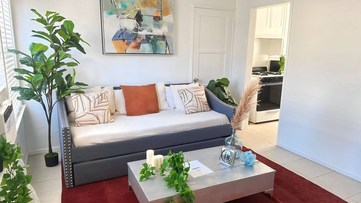 Bellflower Apartment | Zen Stay near Disney & LA