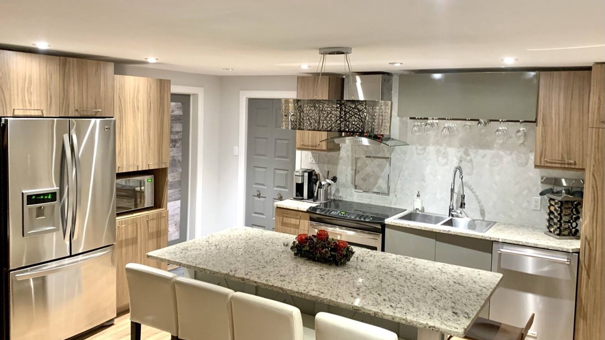 Saint Zenon Apartment | Zen1 Stylish Modern/Rustic Apartment in the Heart of Nature
