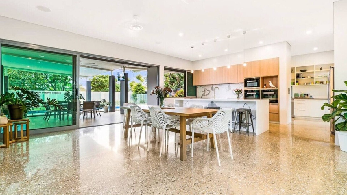 Fannie Bay Villa | Zenhouse - Luxury 5-BR Holiday Home + Pool + BBQ