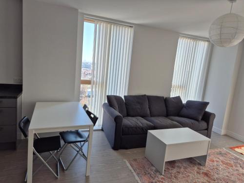 Alperton House | Zenith point