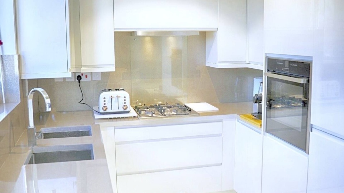 Woodhouse Apartment | Zenobia London Luxury Apartments Apartment 2