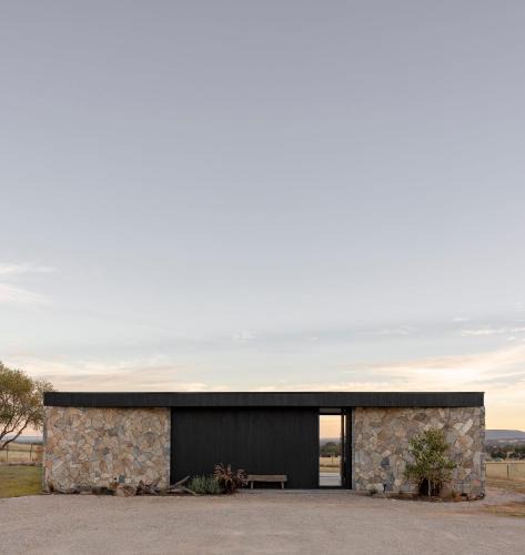 St Fillans Villa | Zensi Retreat - Villa