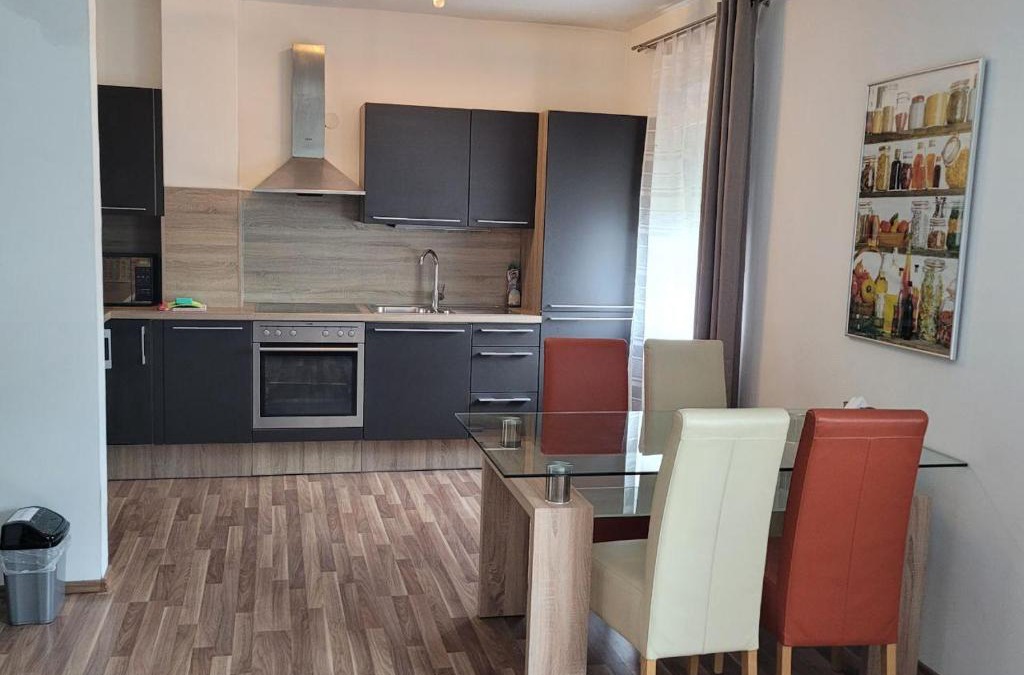 Graz-Straßgang Apartment | Zentral gelegene, sehr ruhige und helle Wohnung