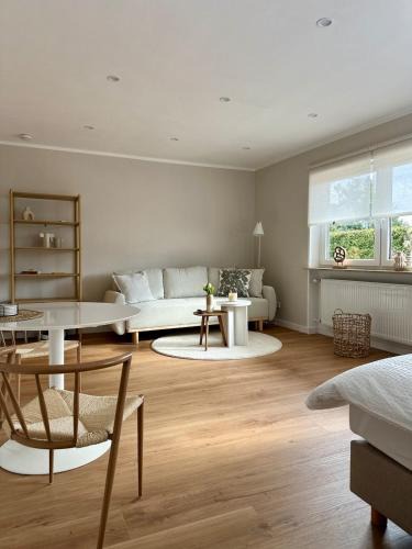 Uchtelfangen Apartment | Zentral I Business I Boxspring I Klima I Parkplatz
