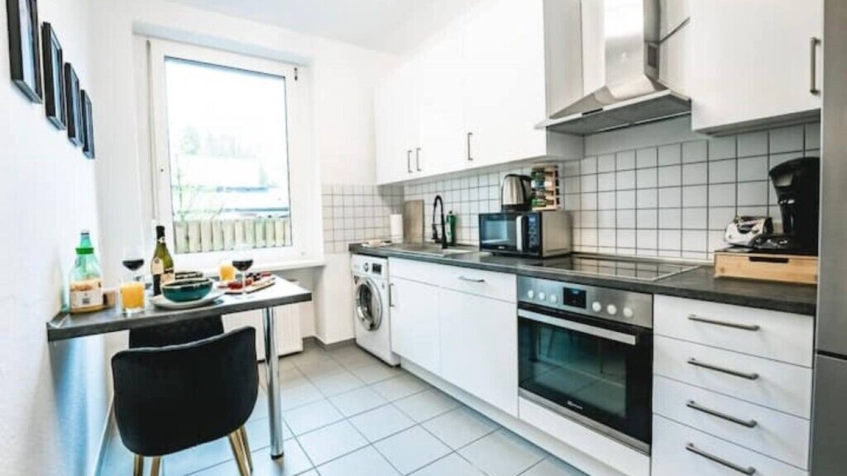 Haan Apartment | Zentral-kingsize Bett-ps4-hbf