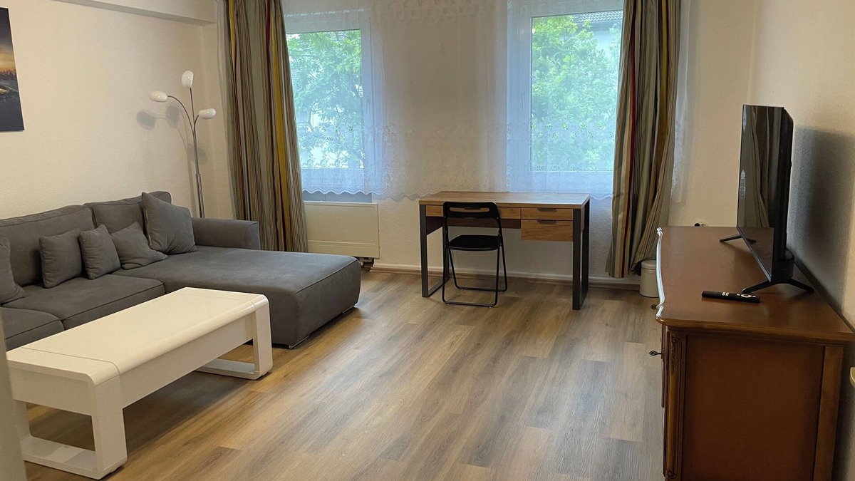 Stadtkern Apartment | Zentral-süd Für 2 bis 6 Gäste - 3 Zimmer- 80m2 -einbauküche-waschmaschine-wlan