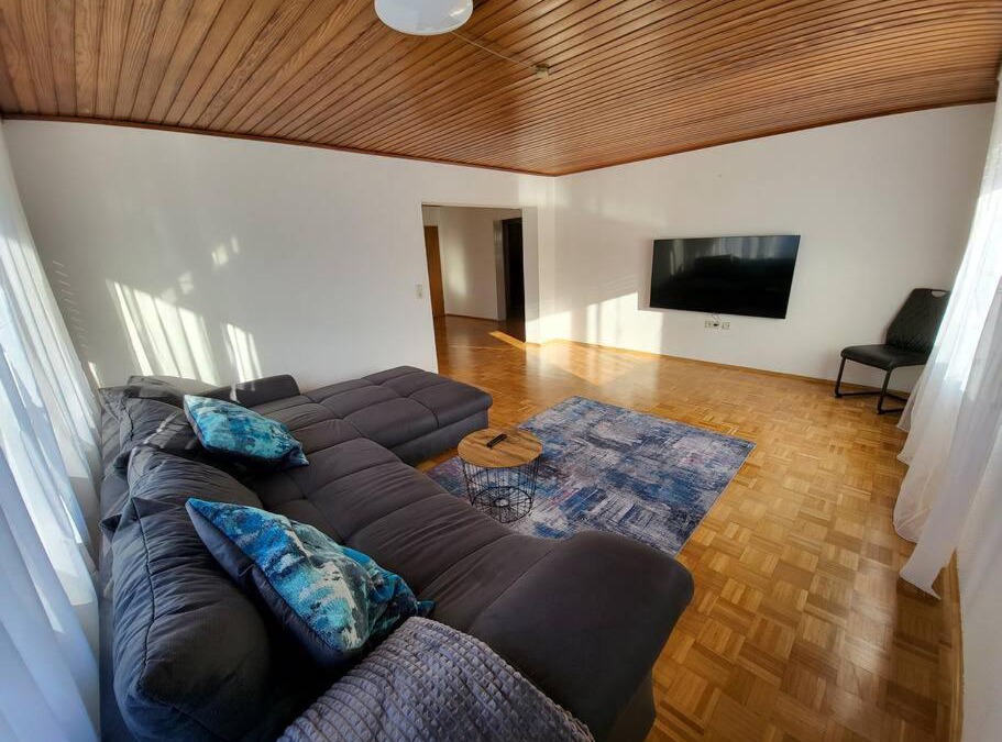 Crailsheim Apartment | Zentrale, Helle Ferienwohnung