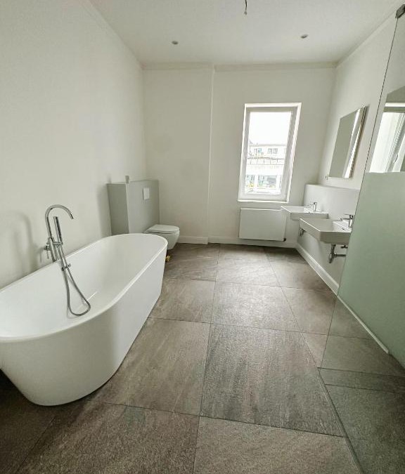 Moers Apartment | Zentralmoers 140m2 Hbf Nah