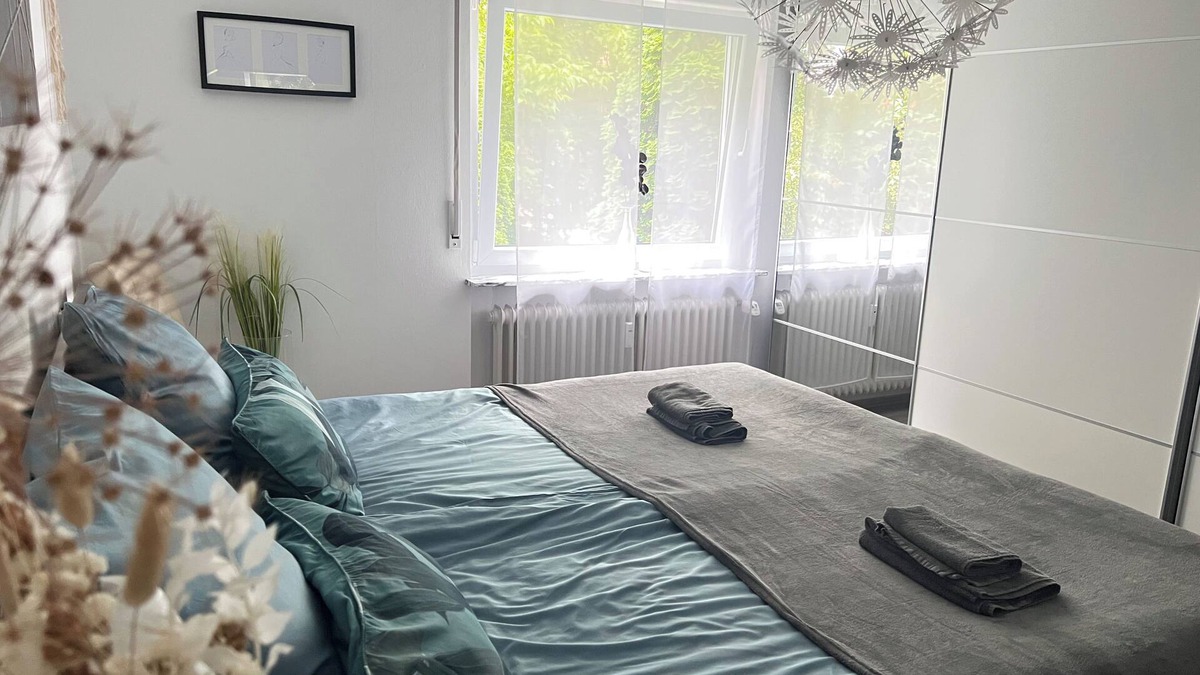Neuffen Apartment | Zentrumsnahe Ferienwohnung am Fuße der Burgruine Hohenneuffen
