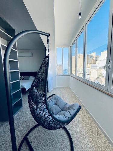 Tower Road Apartment | Zero55Rooms 3-bed 3-bath apartment with sea views