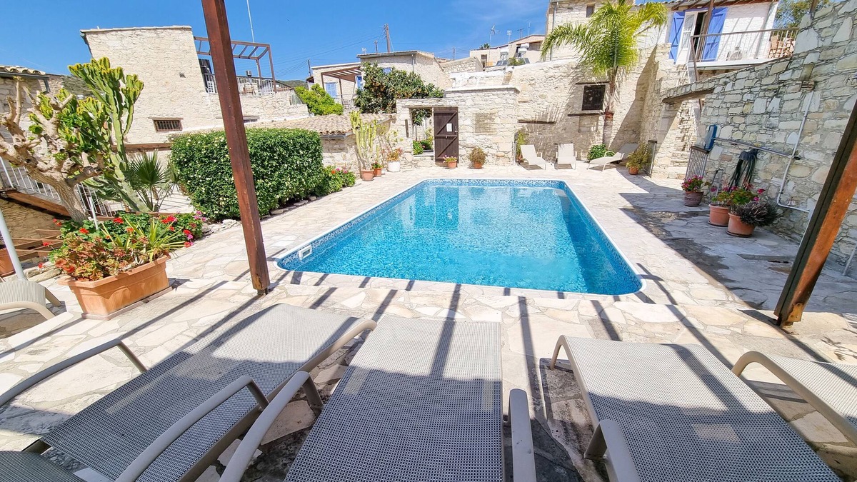 Skarinou Apartment | Zeus Grand Apartment