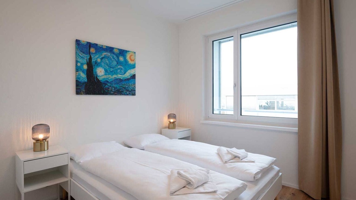 Center Apartment | ZH Blue 3 - Letzigrund HITrental Apartment