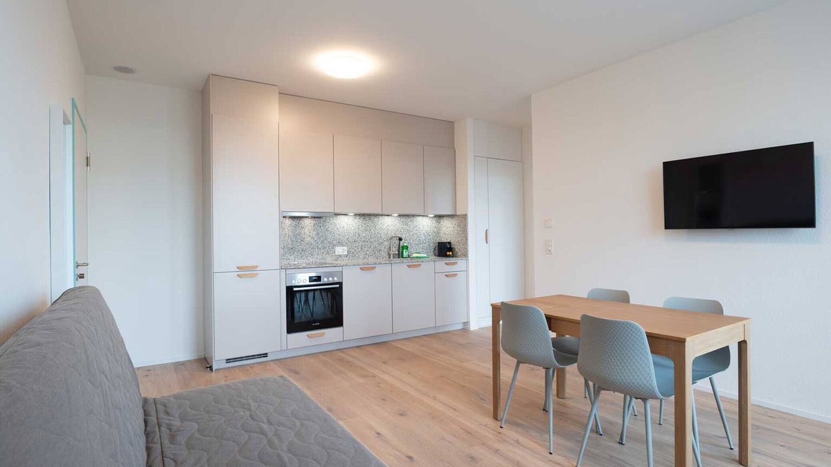 Center Apartment | ZH Blue 4 - Letzigrund HITrental Apartment
