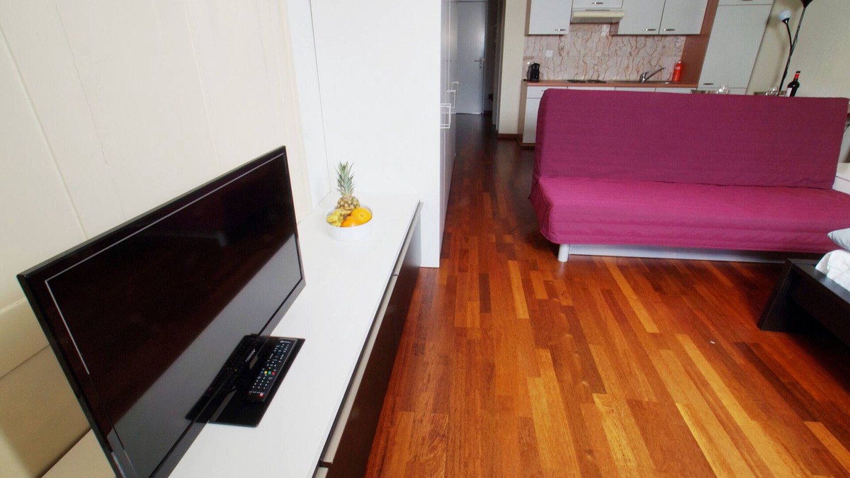 Niederdorf Apartment | ZH Limmat 5 - HITrental Apartment