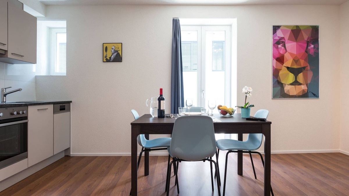 District 9 Apartment | ZH Lion I - Altstetten HITrental Apartment