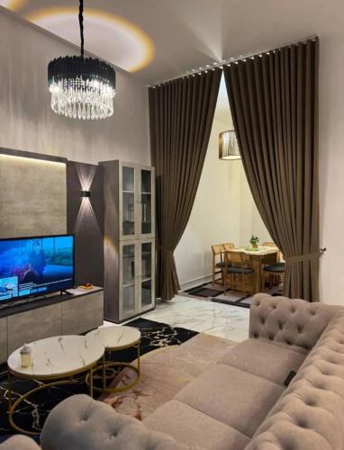 Taman Istana House | Zhara Homestay