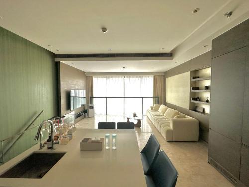 Jing'an Apartment | ZHome-Deplex luxury apartment-Near The Bund