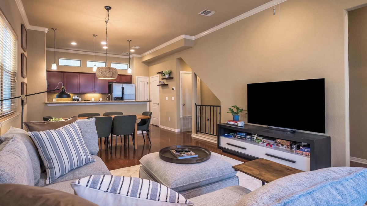 Zilker Condo | Zilker House Skyline Views & Parkside Stay