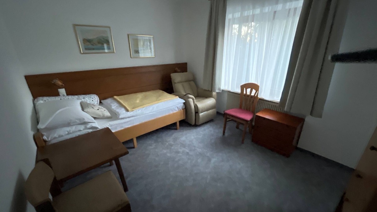 Obsteig Bed & Breakfast | Zimmer 01/1bett Ohne Balkon - Pension Alpina