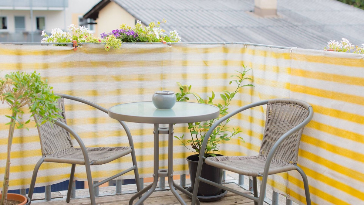 Pausendorf House | Zimmer Ferienwohnung Yassi