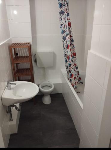 Suelz House | Zimmer in Sülz in einer Wohnung