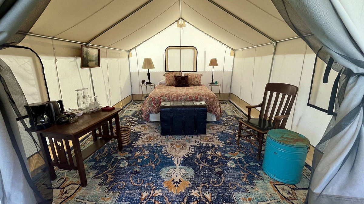 Lazear Cabin | Zinnia Glamping Tent at Zenzen Gardens