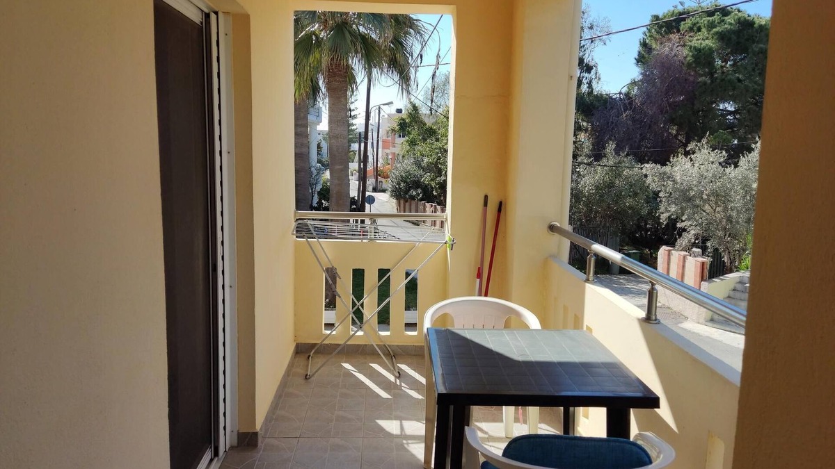Agii Apostoli Apartment | Zinovia One-Bedroom Apartment with Balcony