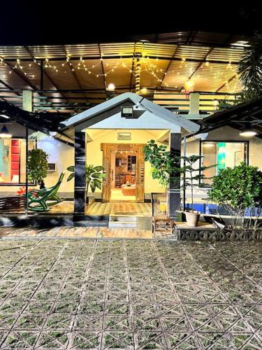 Kalyan Villa | Zio Asmara- Peacefull terrace settings, Pool, BBQ