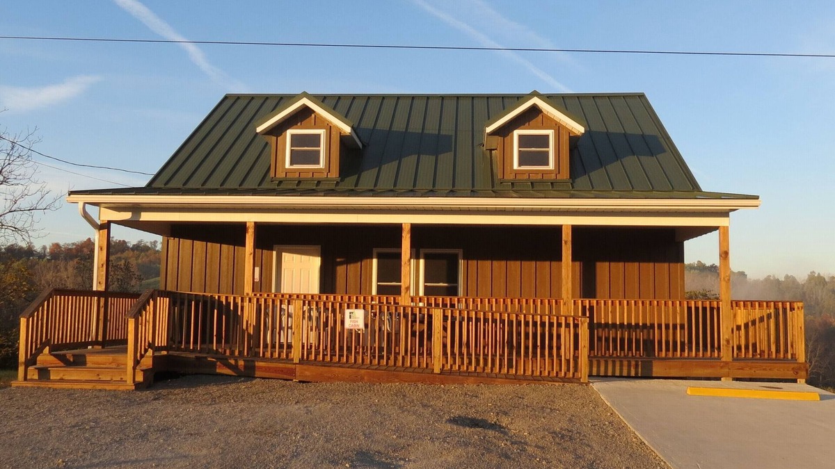 Flushing Cabin | Zion Retreat & RV Park