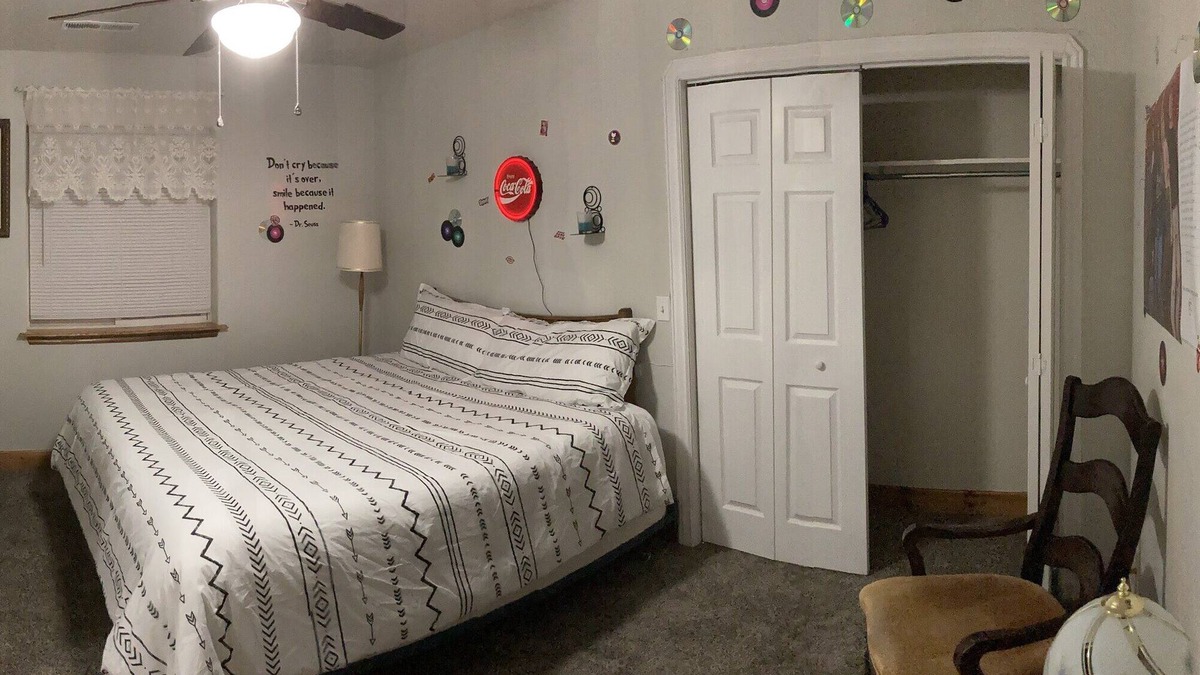 Hildale House | Zion’s South Hideaway Retro Room