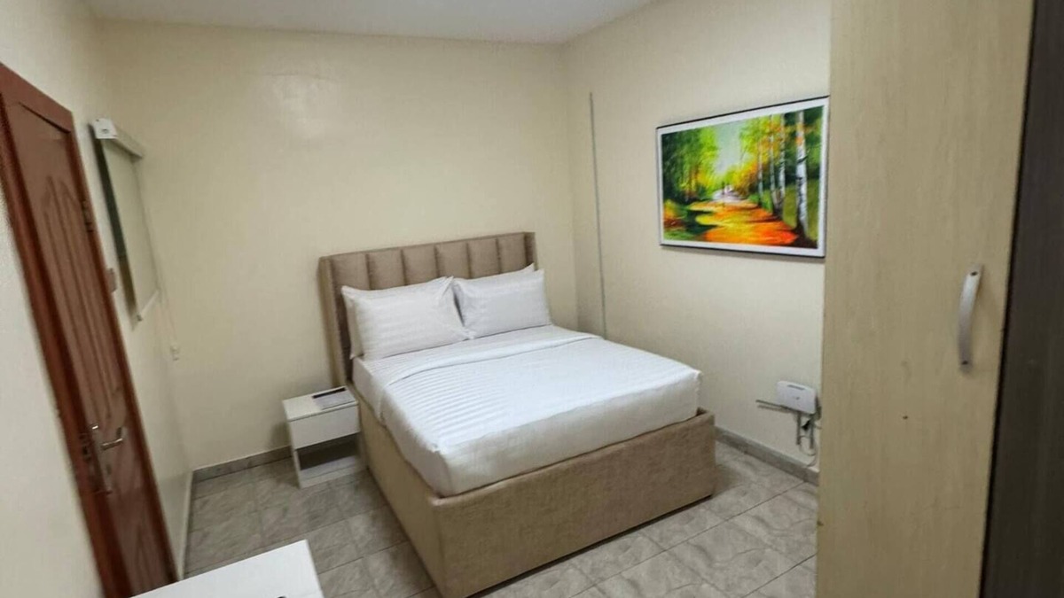 Ikeja Apartment | Zircon- Comfortable 1 bedroom apartment in GRA Ikeja