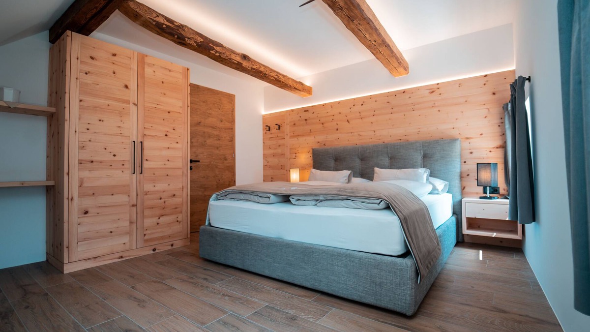 Colli In Pusteria Apartment | Zirm Apartment - with open air jacuzzi & infrared sauna!