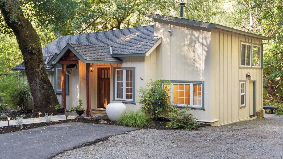 Kenwood House | Zoë Creekside-Tranquil Redwoods-20 wineries 3 mi