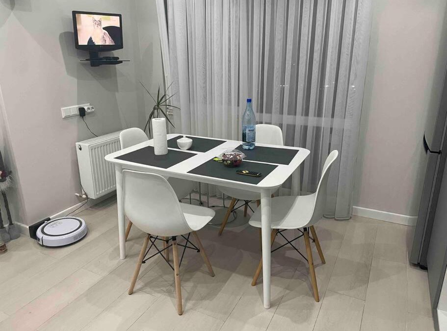 Riscani Apartment | Zoe’s cozy apartment