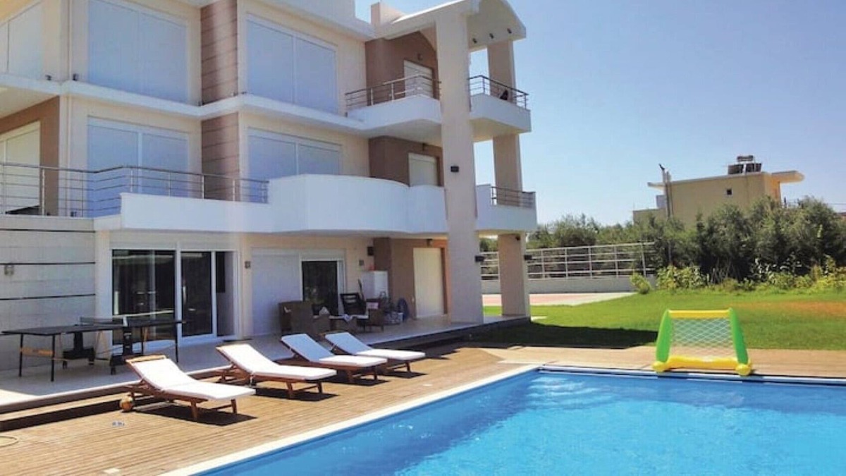 Zalongo Villa | Zoi luxury villa with swimming pool and tennis court
